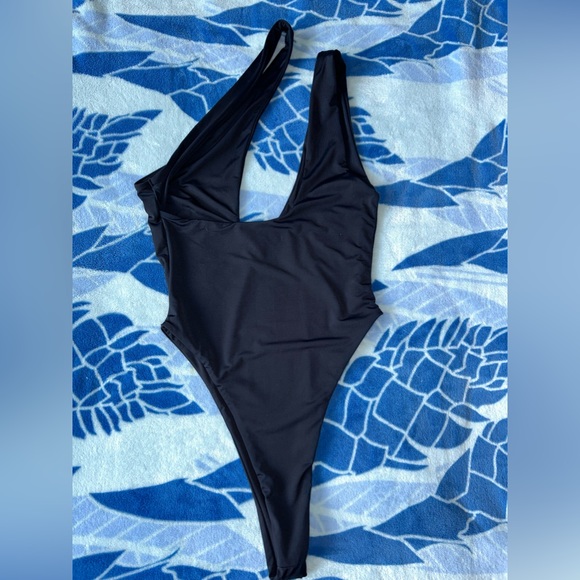 Selina Rae one piece - Picture 4 of 6